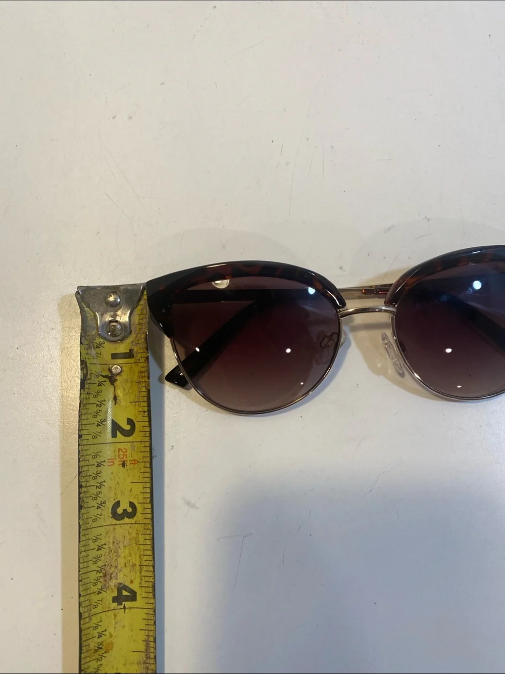 Reaction Kenneth ColeTortoiseshell Cat Eye Sunglasses  Brown Gradient Lenses